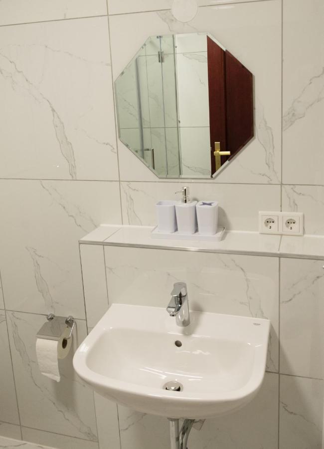 Kennedy Hotel 2*